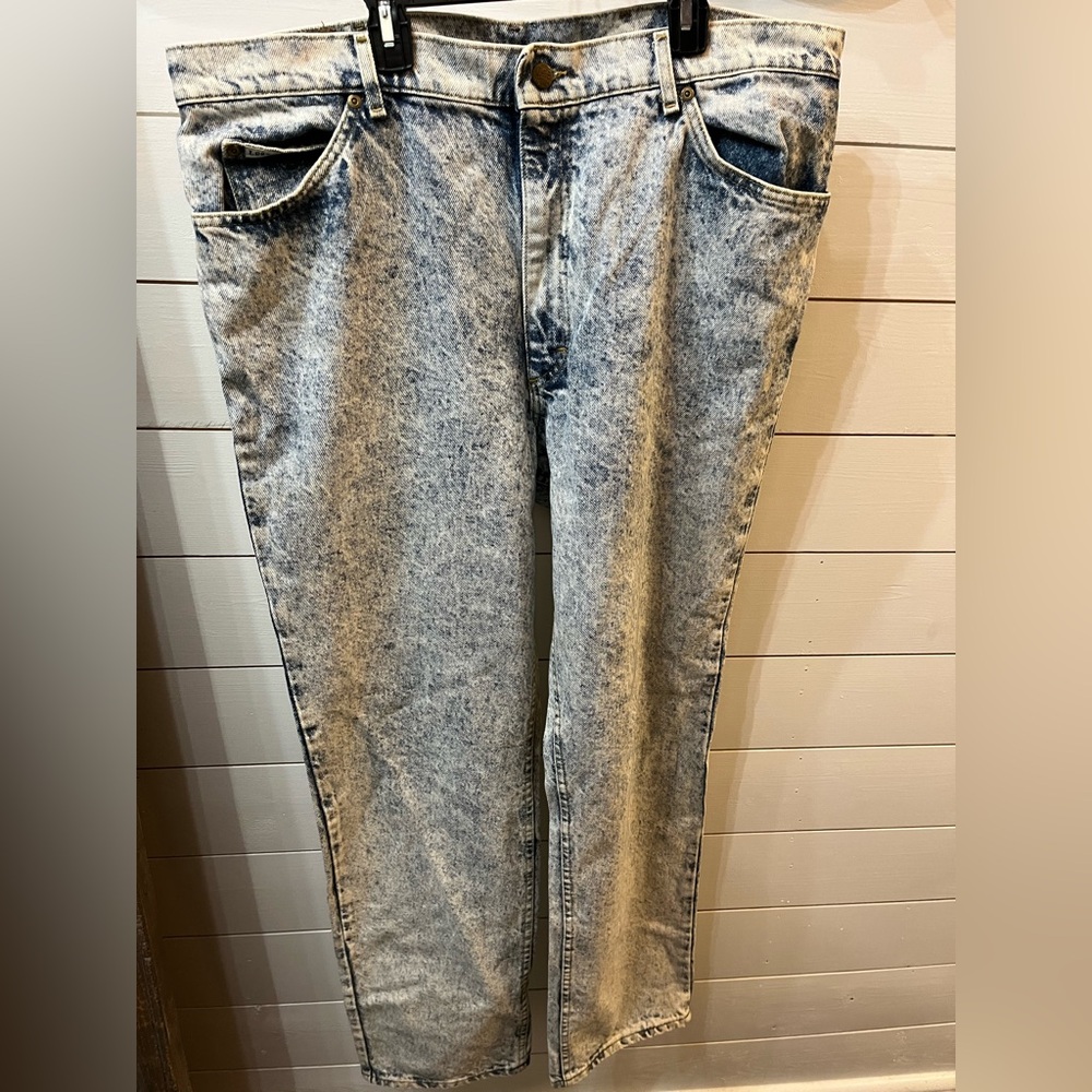 Vintage acid wash Levi jeans. Men’s 40/34